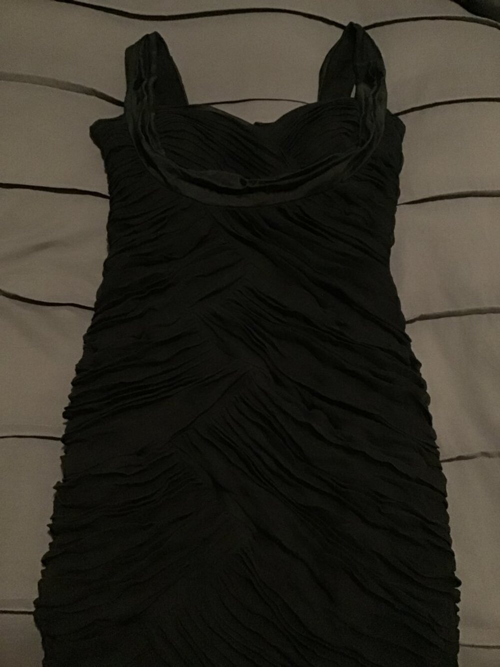 ✨ Tadashi Collection Black Ruched Dress – Size 14 ✨